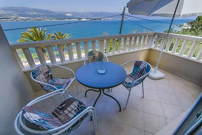 Ferienwohnung mit Balkon und Meerblick