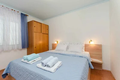 Ferienwohnung mit Klimaanlage und Balkon in