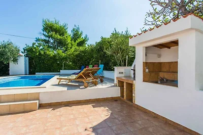 Ferienwohnung mit Pool und Grill zur gemeinsa