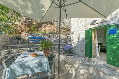 Ferienhaus mit Terrasse und Grill