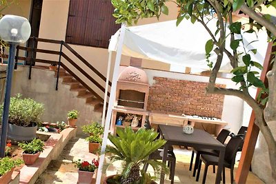 Ferienhaus mit Terrasse mit Meerblick, Klimaa