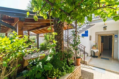 Studio mit Klimaanlage und Terrasse