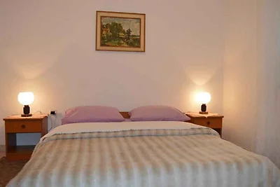 Apartment mit einem Schlafzimmer und Terrasse