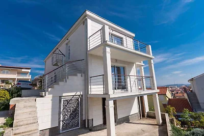 Ferienwohnung mit Terrasse und Klimaanlage