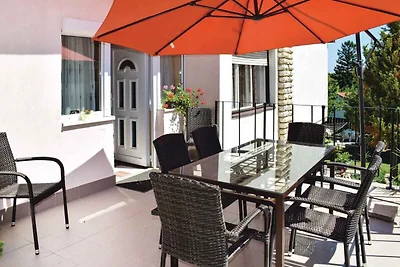 Ferienhaus mit WLAN und schöner Terrasse