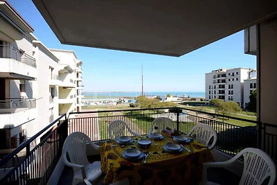 Ferienwohnung mit Klimaanlage und Balkon