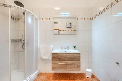 Ferienwohnung mit Klimaanlage und Balkon