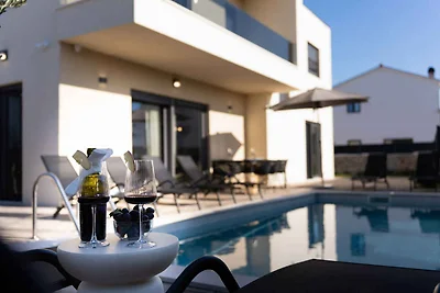 Villa Villa Matea 8+0