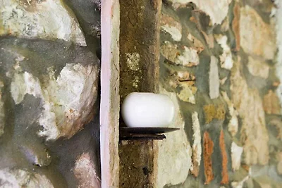 Studio mit TV und Terrasse