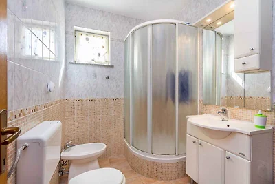 Ferienwohnung mit Balkon und TV