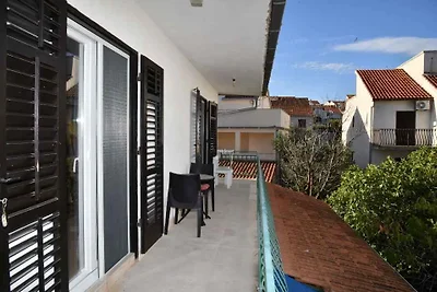 Ferienwohnung mit Klimaanlage und Balkon