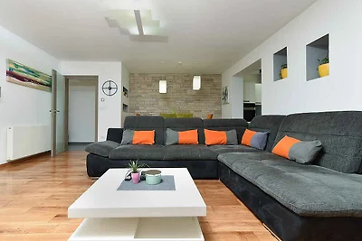 Ferienwohnung mit Klimaanlage, Waschmaschine 