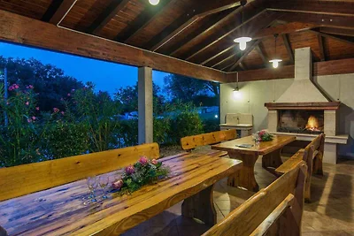 Villa mit Klimaanlage und Pool