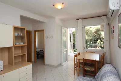 Ferienwohnung mit Klimaanlage und Balkon