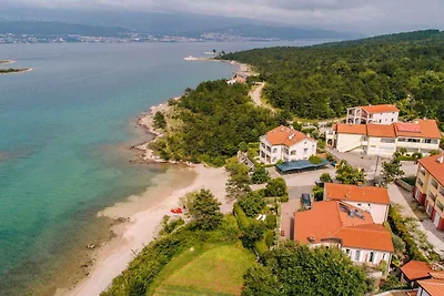 Ferienwohnung Sara mit Meerblick und Pool