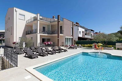 Ferienwohnung mit Klimaanlage und Aussenpool