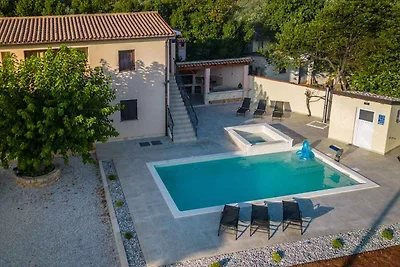 Ferienhaus mit Pool