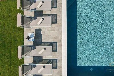 Villa mit Klimaanlage und Aussenpool