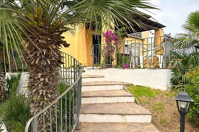 Ferienhaus mit privatem Pool und Meerblick