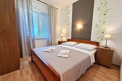 Ferienwohnung mit Terrasse und Klimaanlage