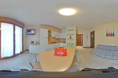 Ferienwohnung mit Klimaanlage und Balkon