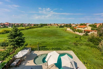 Ferienwohnung mit Pool und Grillmöglichkeit