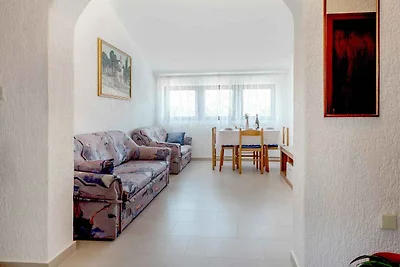 Apartment Zirje mit Meerblick in Strandnähe