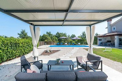 Villa mit Privatpool