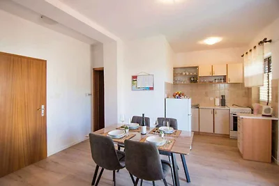 Ferienwohnung mit Klimaanlage und Balkon