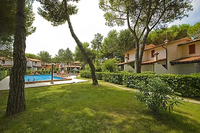 Ferienwohnung mit Terrasse und Pool