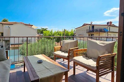 Ferienwohnung mit Pool und Garten
