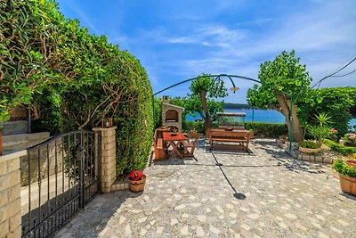 Ferienwohnung mit Balkon und Grill