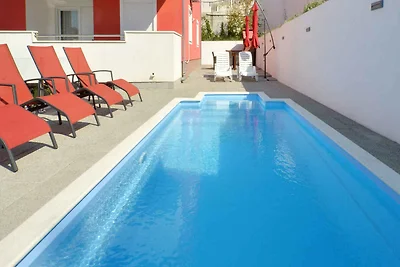 Ferienhaus mit Klimaanlage und Pool