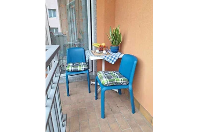 Ferienwohnung mit Balkon und Parkmöglichkeit