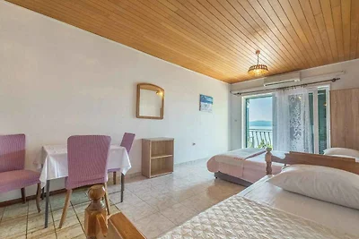 Studio-Apartment mit gemeinsamer Terrasse dir