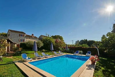 Villa mit Klimaanlage und Pool