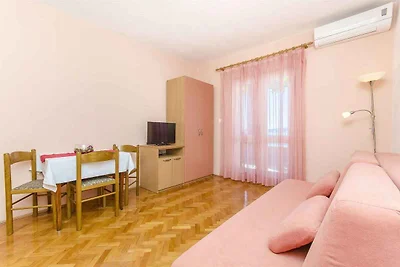 Ferienwohnung mit Terrasse und Meerblick