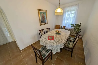Ferienhaus mit Aussenpool, Grill und grossem