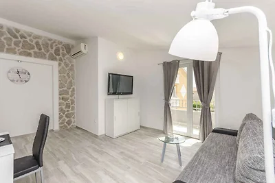 Ferienwohnung mit Balkon und Klimaanlage