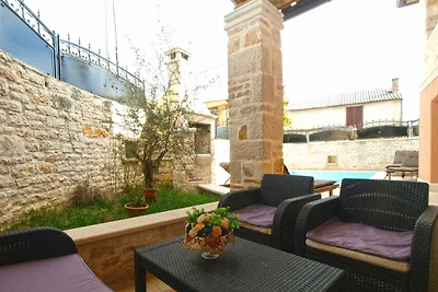 Ferienhaus mit Swimmingpool und Klimanlage