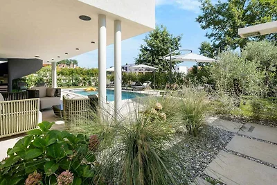 Villa mit Whirlpool und Sauna