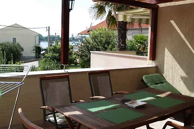 Studio mit Terrasse und Klimaanlage