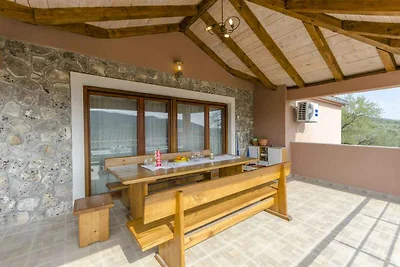 Villa Familienfreundlich mit Klimaanlage, Poo