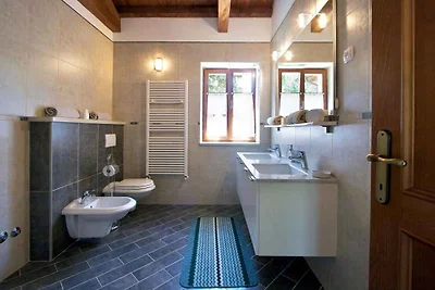 Villa mit Aussenpool