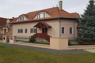 Ferienwohnung mit Gartenterasse und Grill