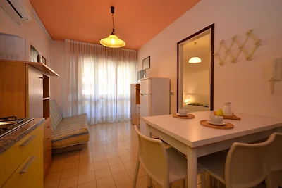 Ferienwohnung mit Klimaanlage und Balkon