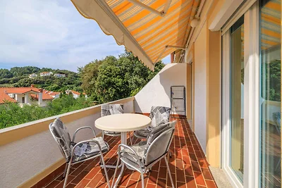 Ferienwohnung mit Balkon und Meerblick