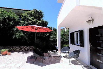 Ferienhaus mit Aussenpool und Fitness