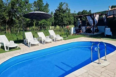 Charmantes Ferienhaus Ivana in idyllischer La