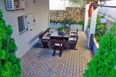 Ferienwohnung Mit Terasse und Klimaanlage